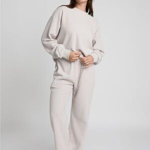 Comfrt Cozy White Dove Lounge Set UNISEX Small